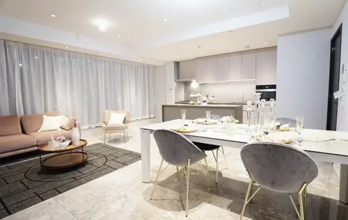 Akasaka Tower Residence Corner Unit Renovated 2 Bedroom Apartment