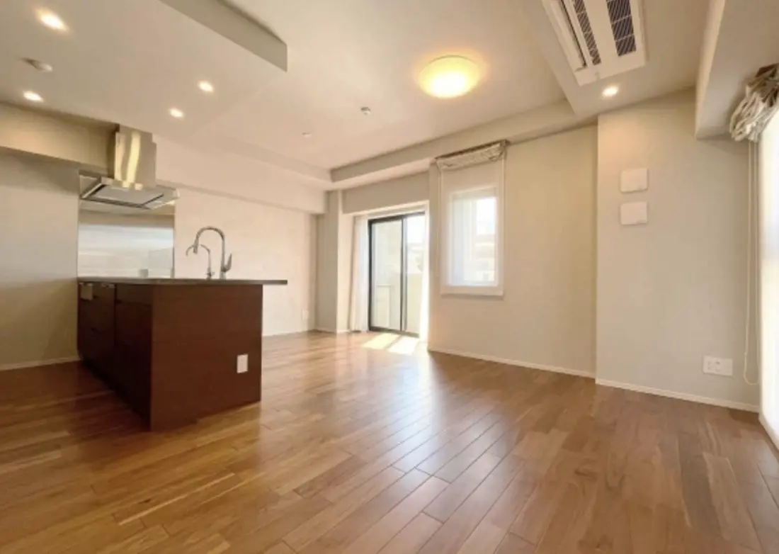 Omotesando 5 min Renovated 3 Bedroom Apartment