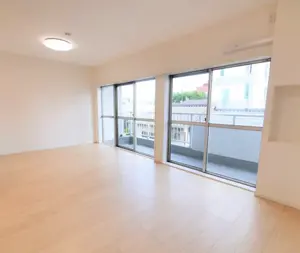 Sangubashi 9 min Renovated 2LDK — 2