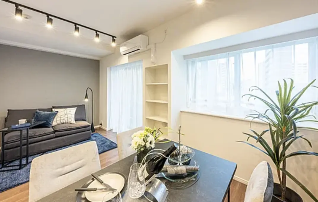 Hiroo 9 min Renovated 2 Bedroom Apartment