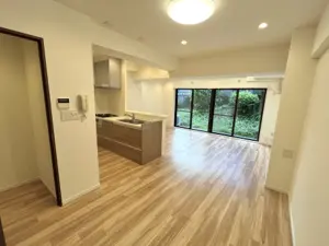 Ebisu 6 min Renovated 1 Bedroom Apartment with Private Terrace — 2