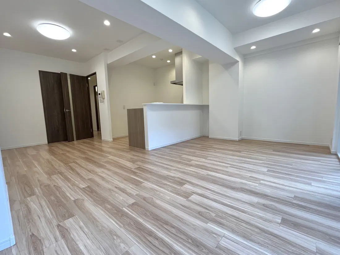 Ebisu 6 min Renovated 1 Bedroom Apartment with Private Terrace