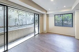 Roppongi 8 min Renovated 3 Bedroom Apartment — 5