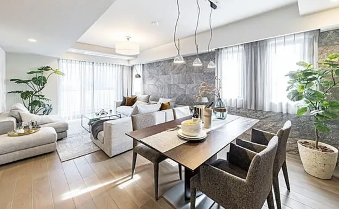 Shinagawa 10 min Pent House Renovated 3 Bedroom Apartment