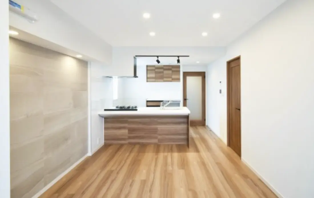 Shinsen 10 min Renovated 1 Bedroom Apartment