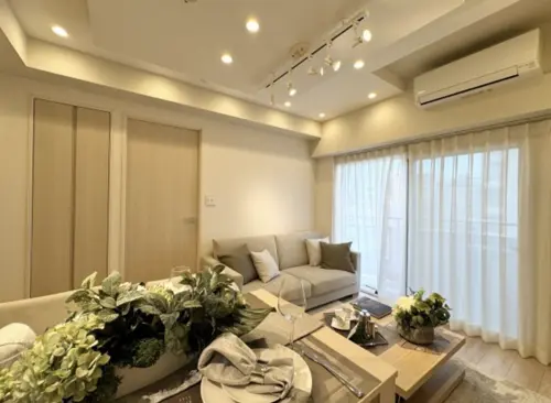 Shinsen 7 min Renovated Pent House 2 Bedroom Apartment