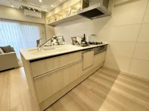 Shinsen 7 min Renovated Pent House 2 Bedroom Apartment — 2
