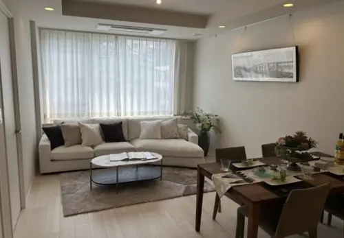 Takanawadai 6 min Renovated 3 Bedroom Apartment