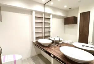 Shirokanetakanawa 10 min Renovated 3 Bedroom Apartment — 3