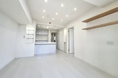 Shinsen 5 min Renovated 2 Bedroom Apartment