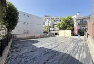 Omotesando 13 min Land — 4