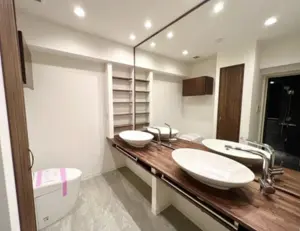 Shirokane 10 min renovated 200sqm+ Unit — 3