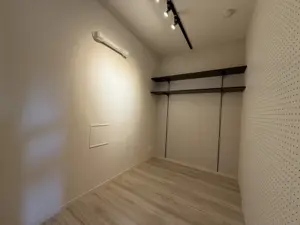 Shibuya 13 min / Shinsen 7 min Designer renovated 3 Bedroom Apartment — 4