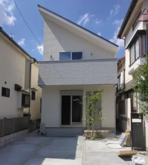 Hamada Yama 11 min Brand New House